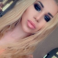 monika_wild_pornstar's Offline Chat Room