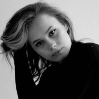 Emilyhilll webcam model