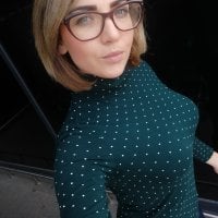 Bilik Sembang Luar Talian AndreaShiny