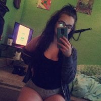 NicholeOshea's Offline Chat Room