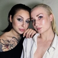 XHello_GirlsX's Offline Chat Room