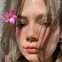 HeatheerWild webcam model