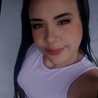 nahiat_ webcam model