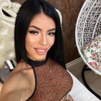 LaraDivine webcam model