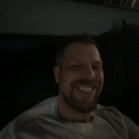 Trophyboi35's Offline Chat Room