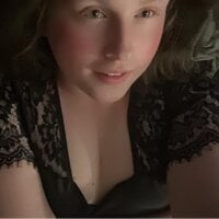 FrostyLove23 webcam