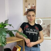 AmyMillers' Offline Chat Room