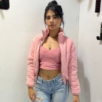 LyraFrost1 webcam model