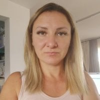 Jasmine_Hotxxx's Offline Chat Room