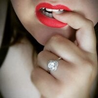 Goodgurl94's Offline Chat Room