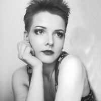 غرفة دردشة _lil_pussy_ دون اتصال