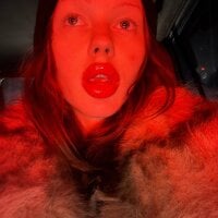 khloebeauty webcam model