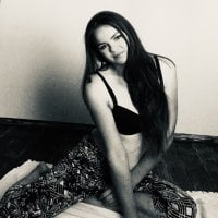 LamiaCharm's Offline Chat Room