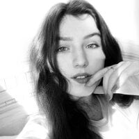RosyNaxx's Avatar Pic