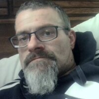 KingMike1981's Offline Chat Room