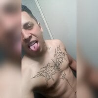 Izzyrockone webcam
