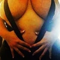 blondebbwqueen's Offline Chat Room