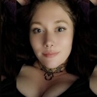 SluttyEyes8 Adlı Modelin Çevrimdışı Sohbet Odası