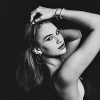 MeganBiner Cameră chat offline
