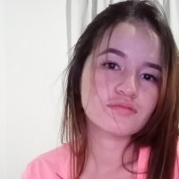 Angie_55's Offline Chat Room