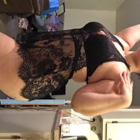 VenusVixxxen's Offline Chat Room