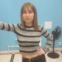 GwynethNise's Offline Chat Room