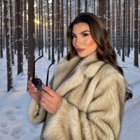 SaharaRush_ webcam model