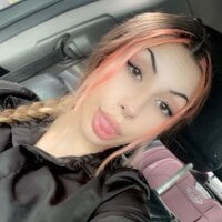diamondlovesdada1 Adlı Modelin Çevrimdışı Sohbet Odası