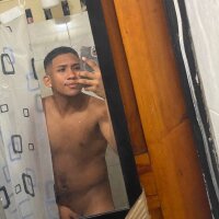 hermesexx's Offline Chat Room