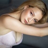 FRANCESKA_BAKER's Offline Chat Room