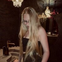 ห้องแชทออฟไลน์ของ AnitaAllen