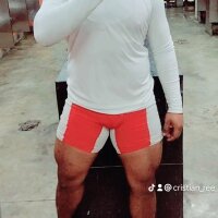 gatubelo79's Offline Chat Room