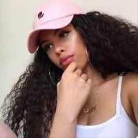 BrownSkinGall's Offline Chat Room