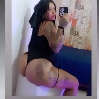 zhamira_21 webcam model