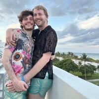 Bushytwinks webcam