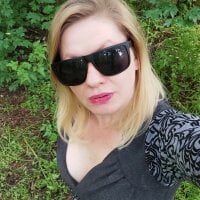 MilfSexMania webcam model