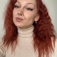 AlessandraMaze webcam model