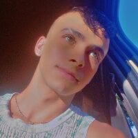Latin_boy222Live Webcam