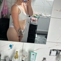napalona72727 webcam model