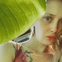 poisonIvy2113's Offline Chat Room