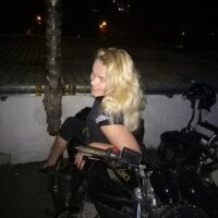 fast-panther's Offline Chat Room