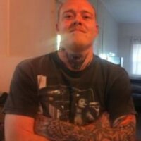 simomastubate's Offline Chat Room