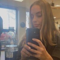 Addictive-Annie26 webcam model