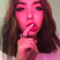 TRIPPYGoddess' Offline Chat Room