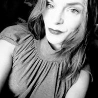 Pussy__Cum's Offline Chat Room