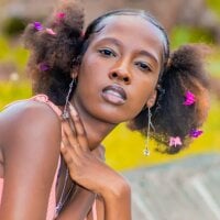 Nubianqueen1's Offline Chat Room