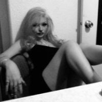 Star_Of_Aphrodite's Offline Chat Room