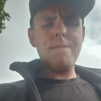 youngcouple123's Offline Chat Room