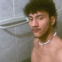 loganclaww model avatar