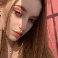 HooneyJunnie fully nude on webcam for live porn video chat